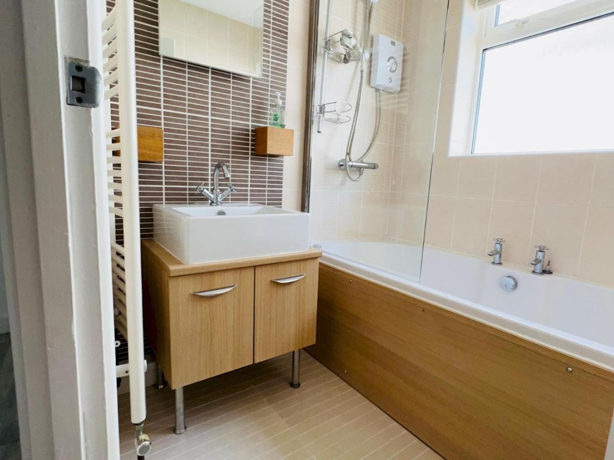 Pass The Keys Fabulous Beach Front Holiday Location Lydd Esterno foto