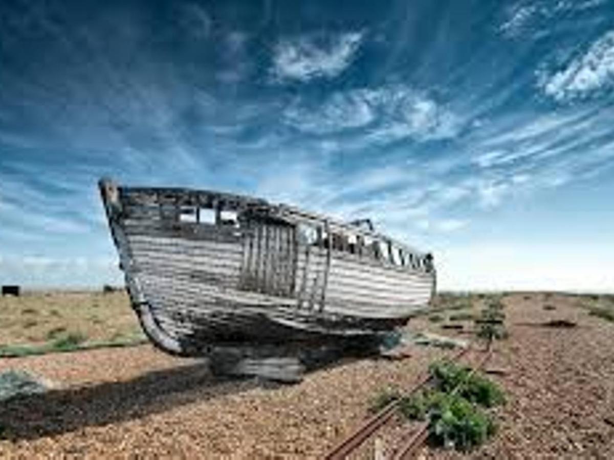 Pass The Keys Fabulous Beach Front Holiday Location Lydd Esterno foto